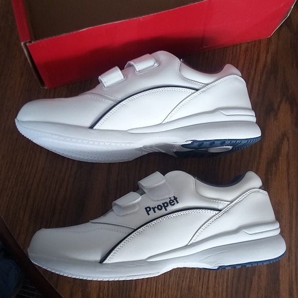 Propet strap tour walking shoes 9 1/2 womans - Picture 2 of 6